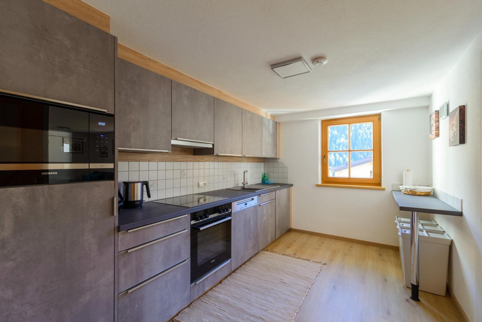 Apartamento Haus St. Bernard Pettneu am Arlberg Exterior foto