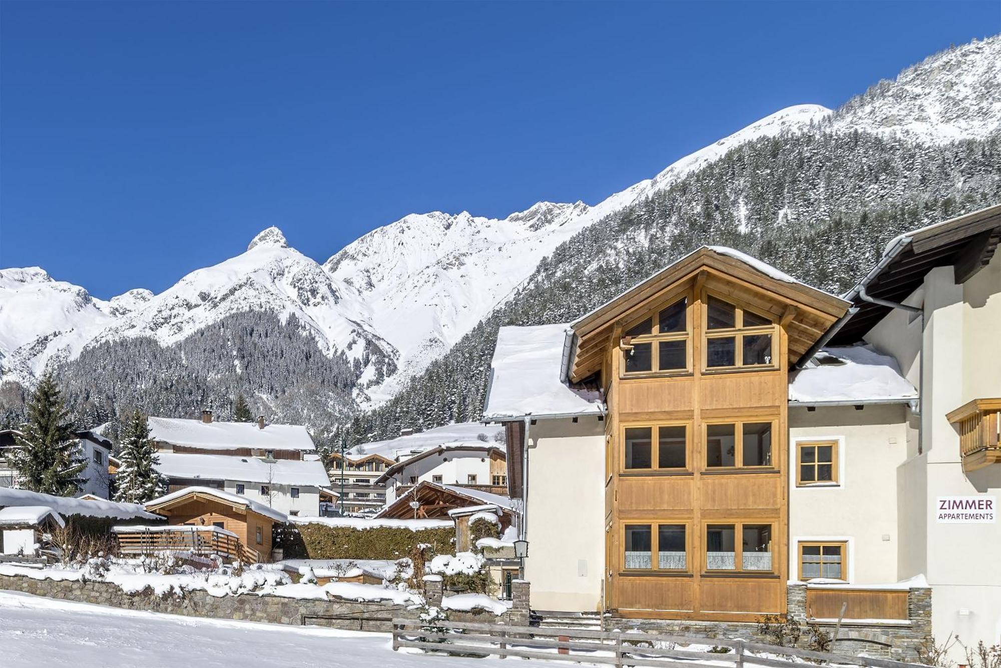 Apartamento Haus St. Bernard Pettneu am Arlberg Exterior foto